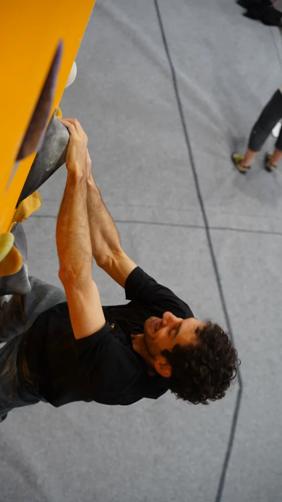 grimpeur escalade bloc